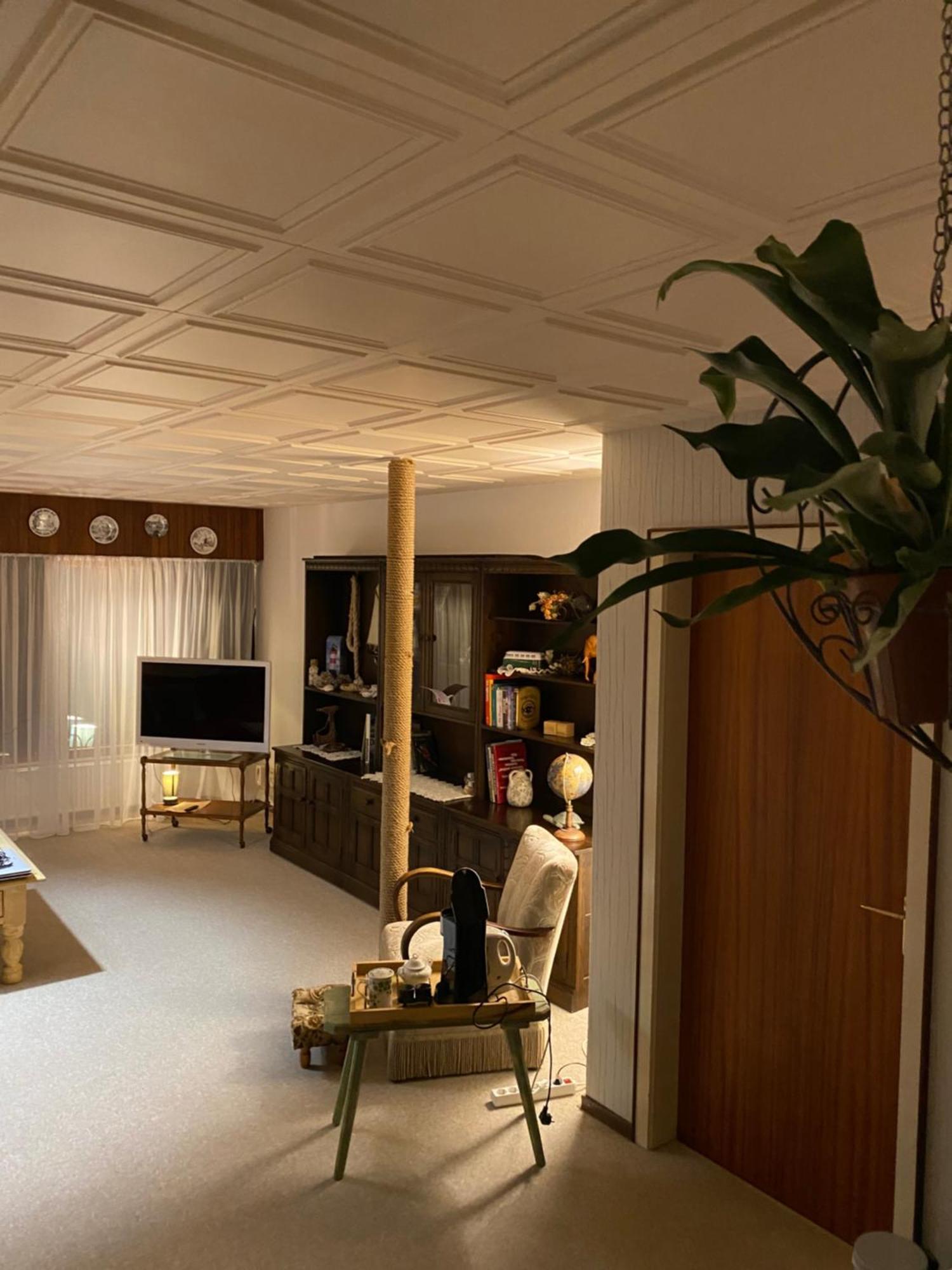 Privartzimmer 'Ausfahrt Freihalten' Husum  Exteriör bild